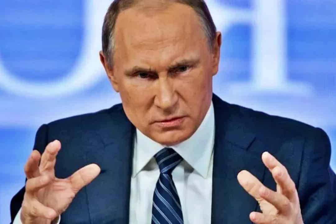 Russia bans Prime Minister of Japan and 62 other officials