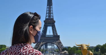 Face masks now mandatory at all tourist spots in Paris