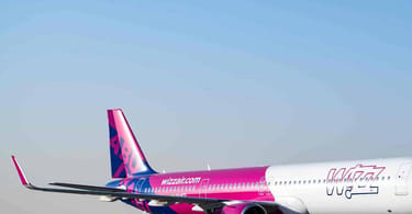 Wizz Air Abu Dhabi를 타고 새로운 아부다비에서 사마르칸트까지 비행