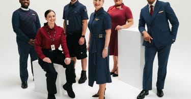 Delta Air Lines avduker helt nye 'Distinctly Delta'-uniformer