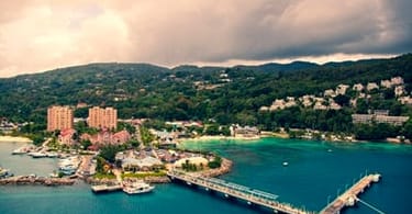 Jamaica Cruise - setšoantšo ka tumello ea Ivan Zalazar oa Pixabay