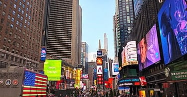 タイムズスクエア - 画像提供：Wikipedia