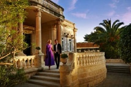 A-romantic-stroll-at-Corinthia-Palace-Hotel