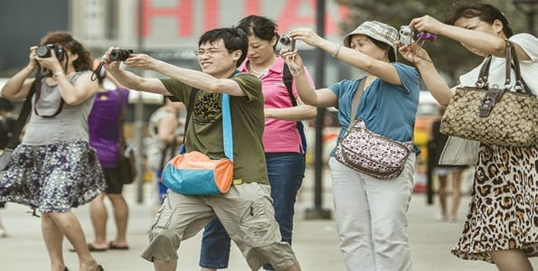 Ķīnieši-tūristi