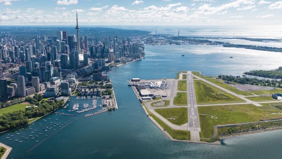 Billy Bishop Toronto City Airport Resumes Commercial Service