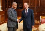 Qatar Airways chief and Malaysian Prime Minister discuss key industry issues, upcoming Langkawi flights