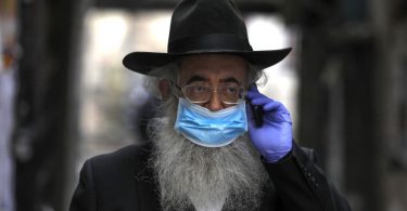 Israel to make beard-friendly COVID-19 masks for religious orthodoxes