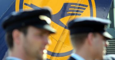 Lufthansa and Vereinigung Cockpit pilots’ union agree on package of crisis measures