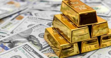 Taliban seize $12.3 million in cash and gold from former officials, returns it to national bank