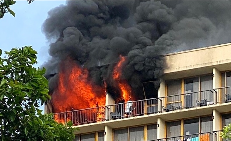 COVID-19 quarantine hotel set on fire in Australia