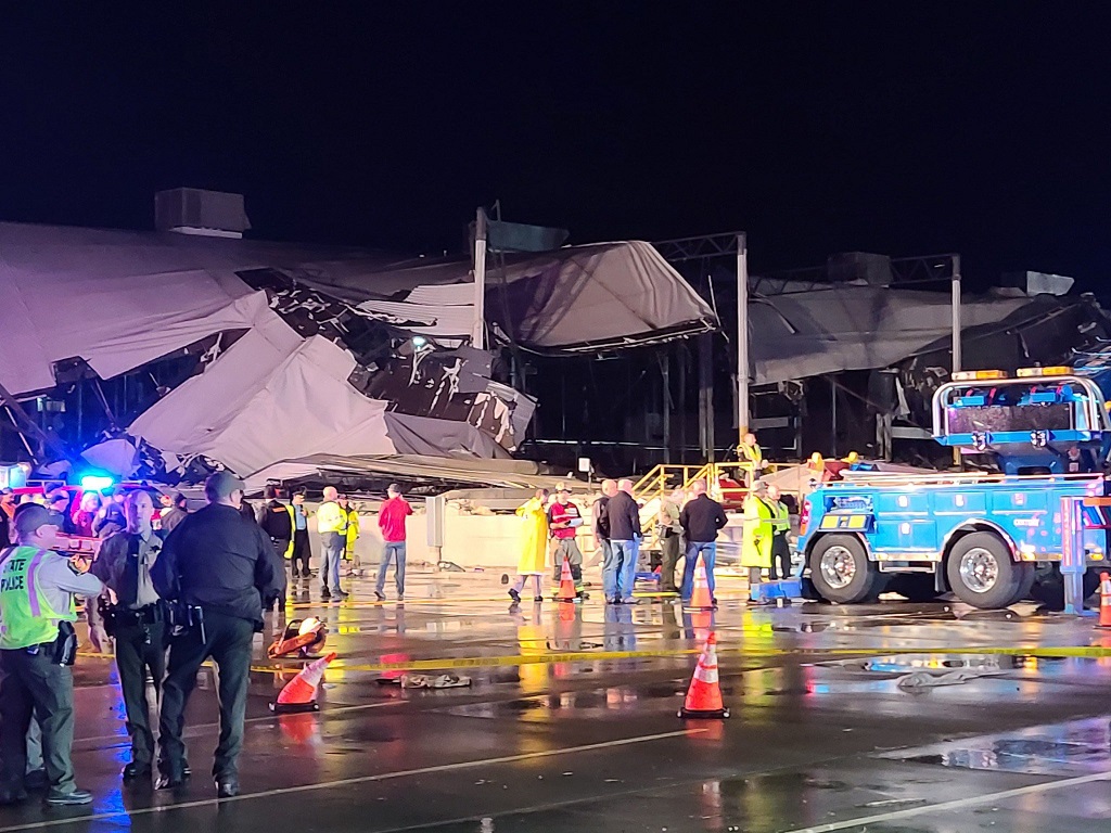 Up to 100 people killed by tornados in Kentucky